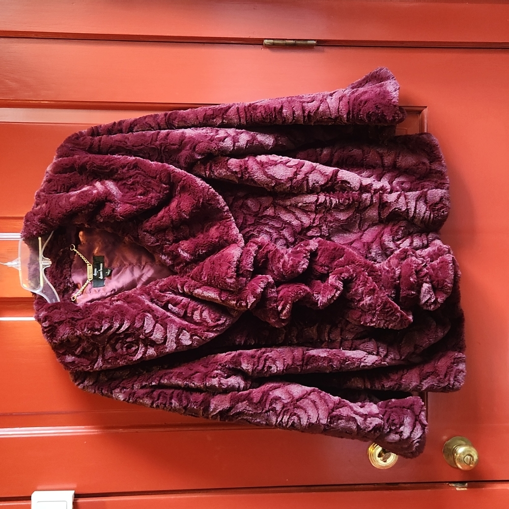dennis by dennis basso faux fur coat LARGE